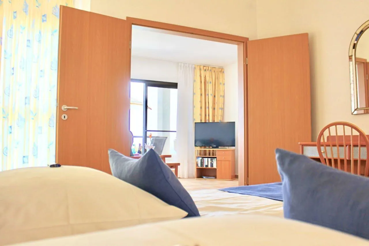 Suite Hotel Marina Playa Esquinzo 0*,